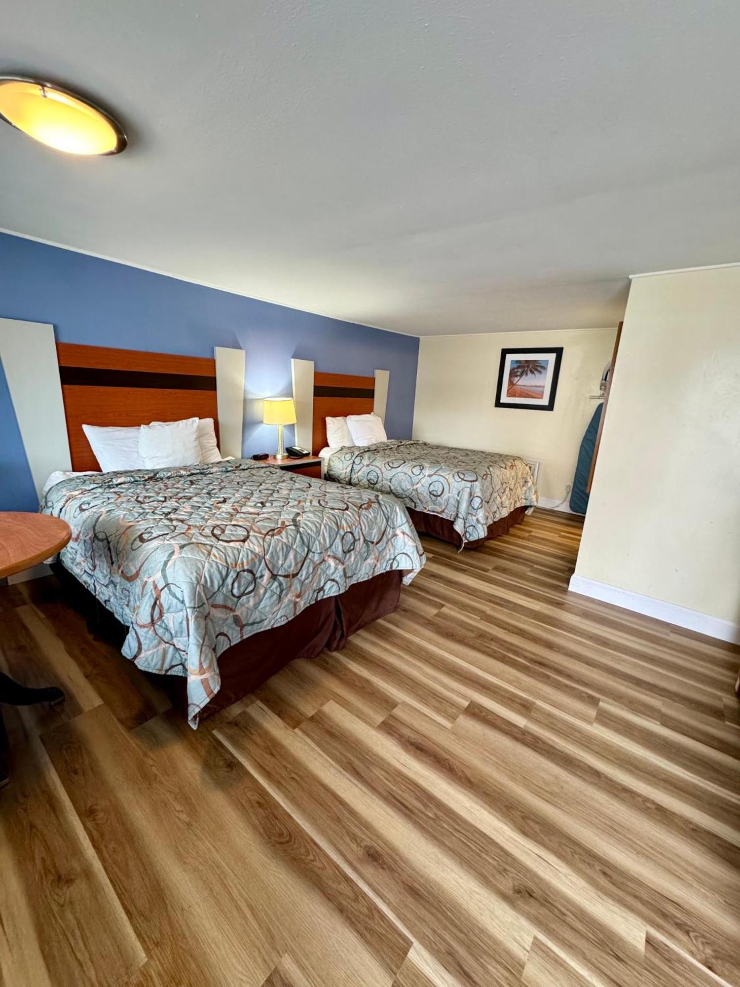 Days Inn By Wyndham - Cape Cod West Yarmouth Dış mekan fotoğraf